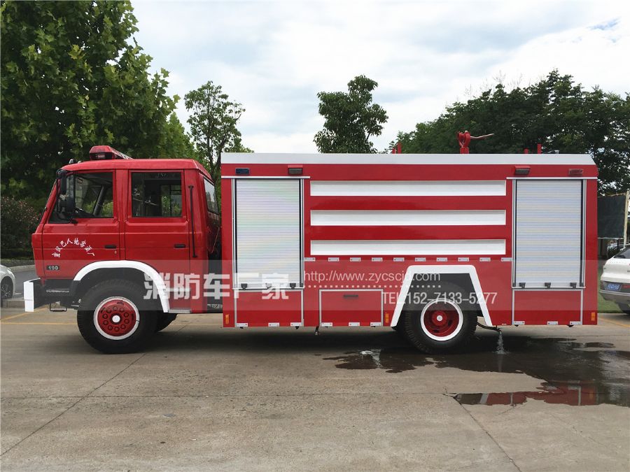 東風8噸泡沫消防車 東風8噸泡沫消防車